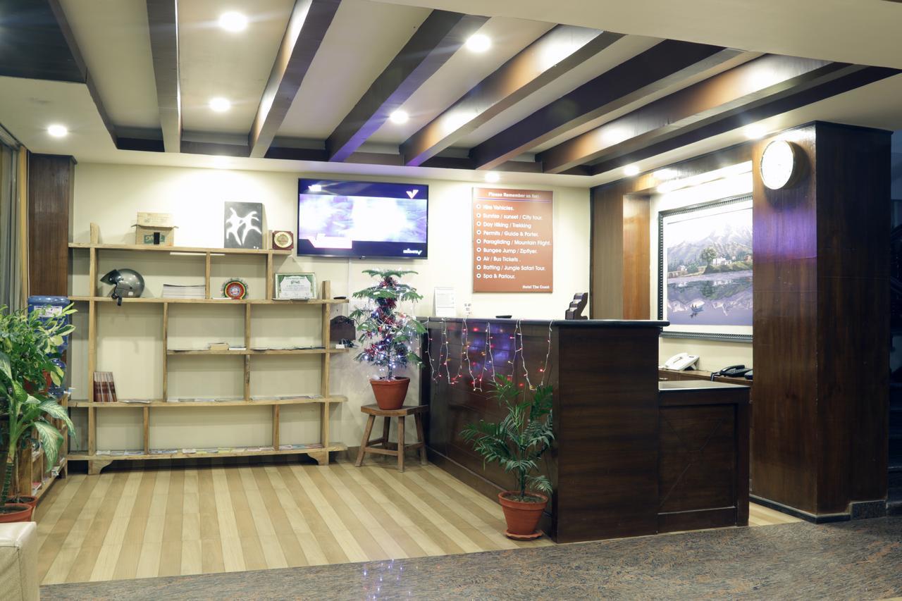Hotel The Coast Pokhara Esterno foto