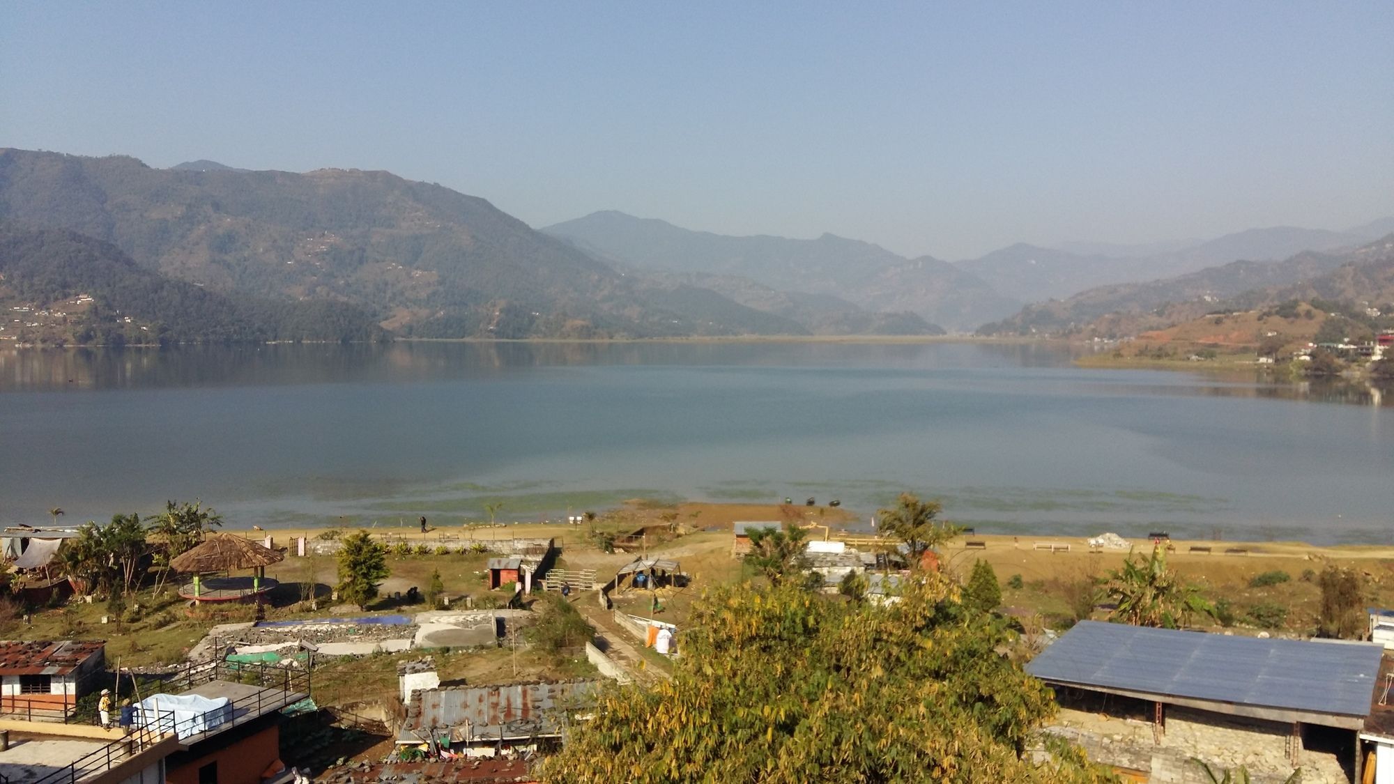 Hotel The Coast Pokhara Esterno foto